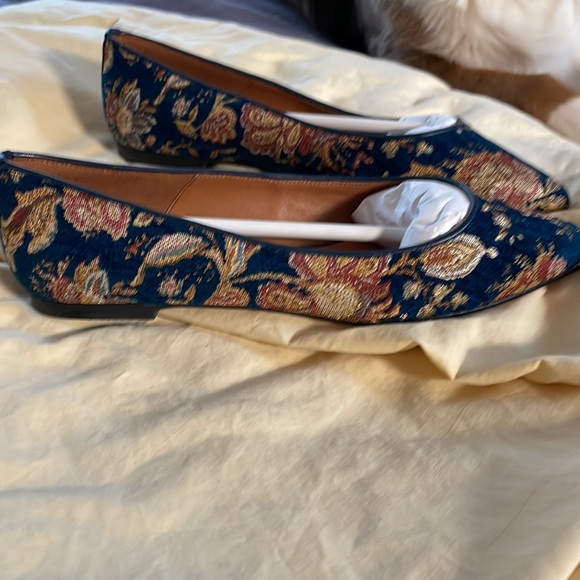 Sundance Tapestry Flats - Picture 4 of 6